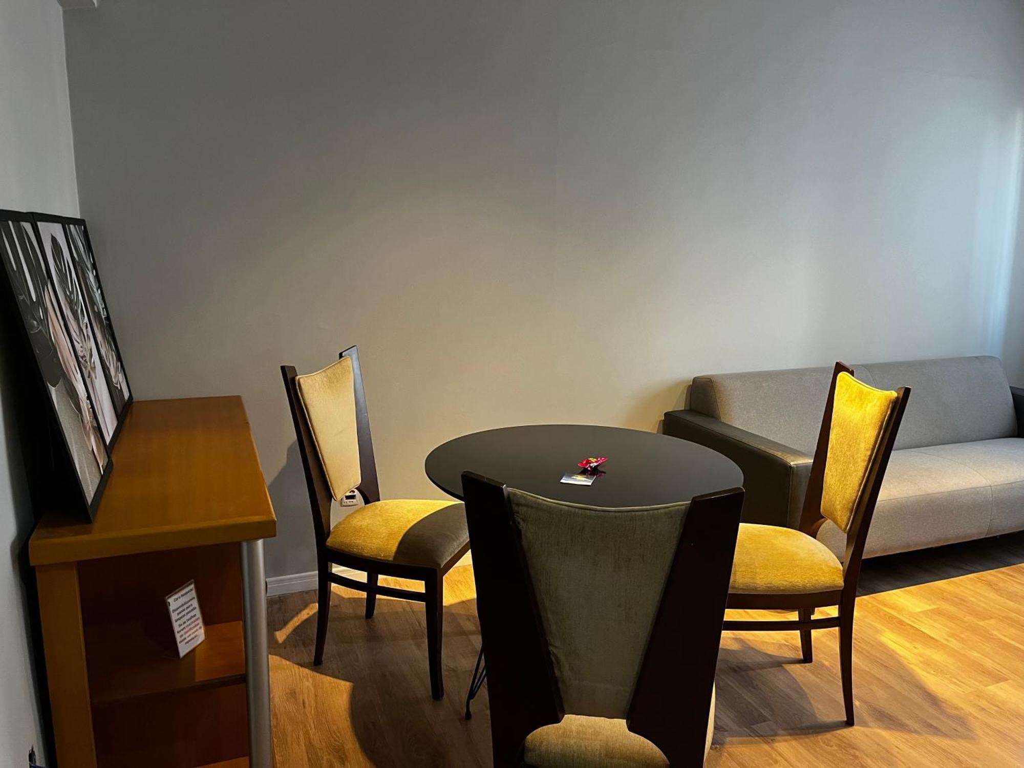 Ed Abdon Batista, Smart Tv, Cozinha, Central Apartment จอยวิลล์ ภายนอก รูปภาพ